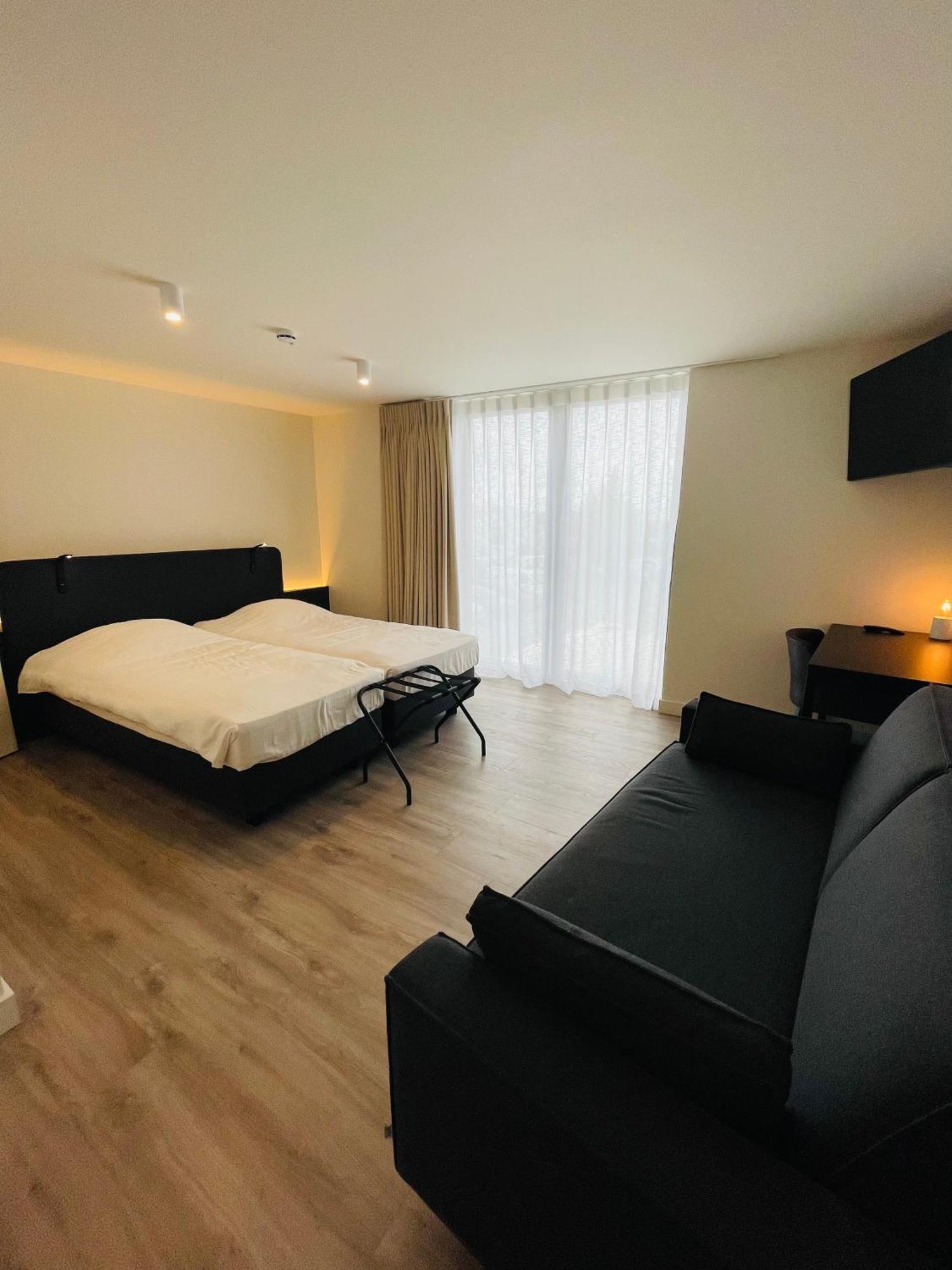 Hotel Bell-X Kortrijk-Вевелгем Екстер'єр фото
