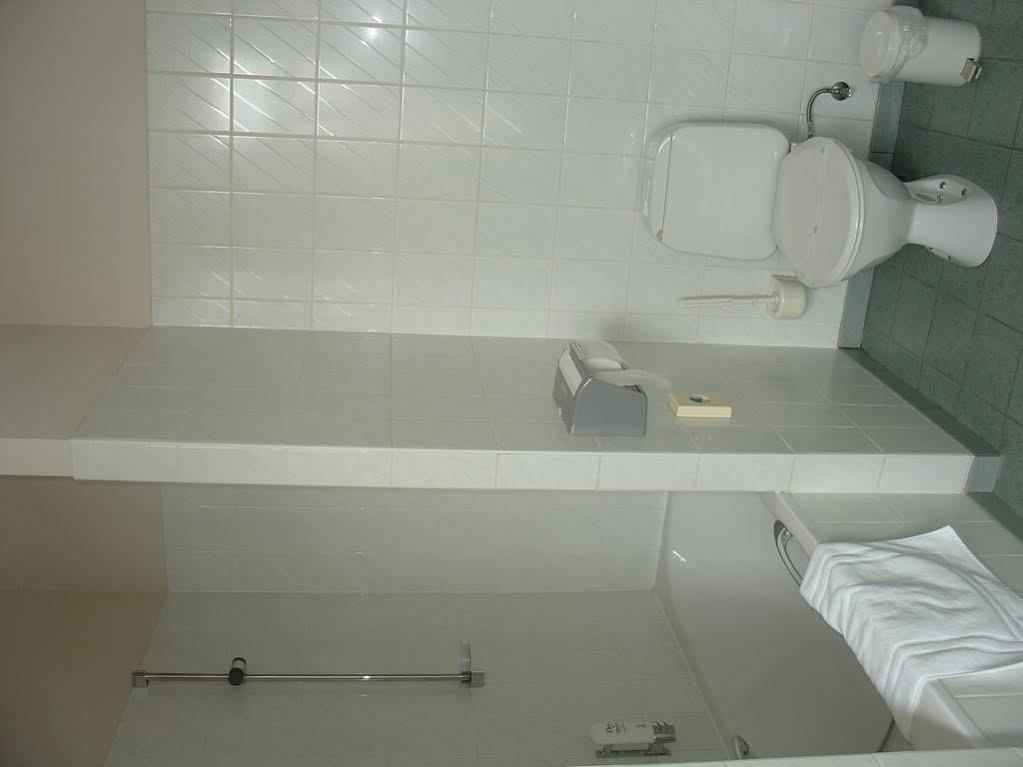 Hotel Bell-X Kortrijk-Вевелгем Екстер'єр фото
